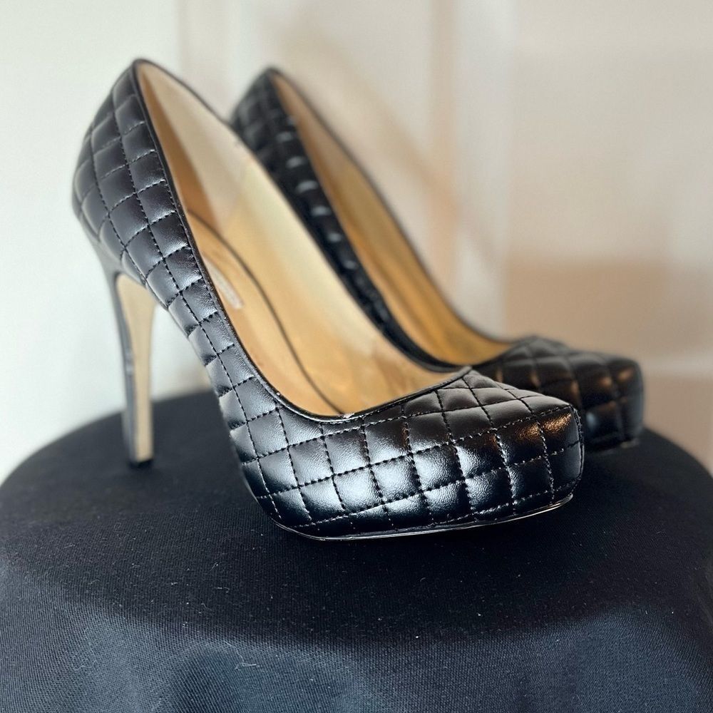 BCBGeneration Black Heels​​​